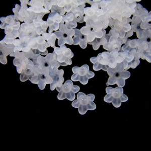 100 x 10mm White Acrylic Frosted Lucite Bead Caps Flower Design S120